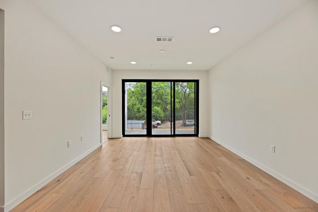 2209 S 1st ST 223, Austin, TX 78704