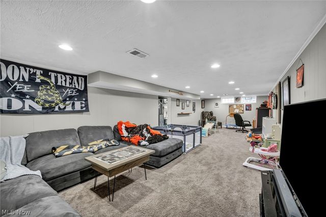 11511 Blossom Avenue, Parma Heights, OH 44130