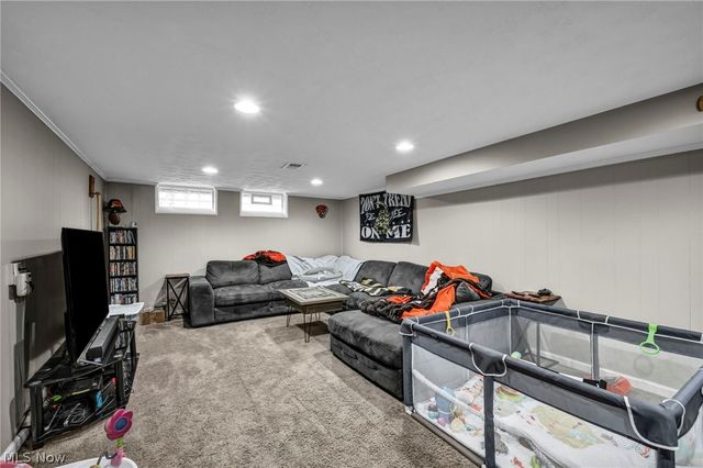 11511 Blossom Avenue, Parma Heights, OH 44130