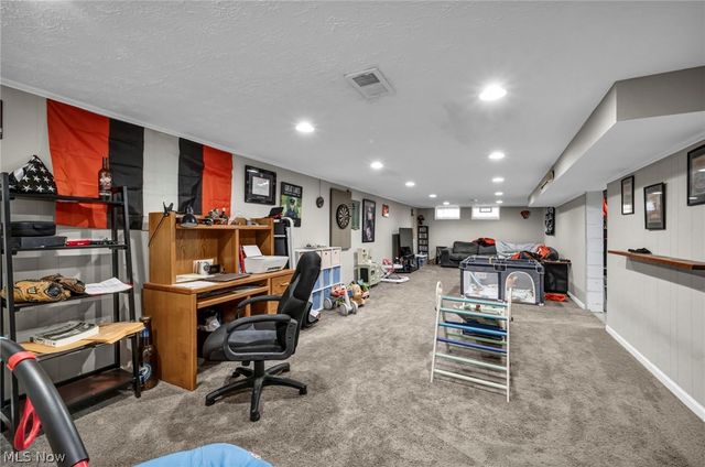 11511 Blossom Avenue, Parma Heights, OH 44130