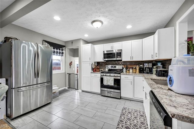 11511 Blossom Avenue, Parma Heights, OH 44130