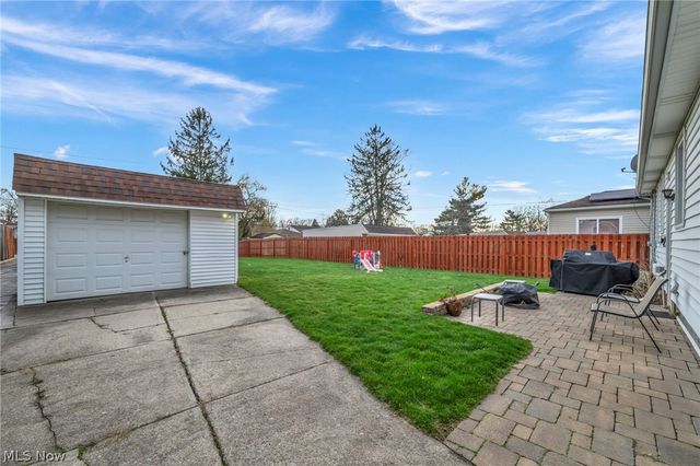 11511 Blossom Avenue, Parma Heights, OH 44130