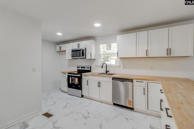 7835 Edgewater Dr, Columbia, SC 29223