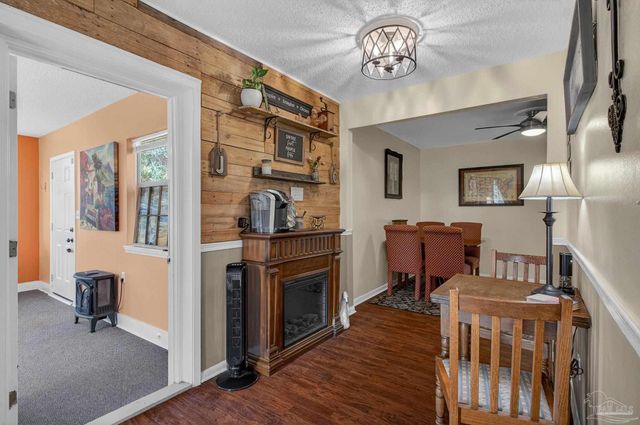 7985 Mobile Hwy, Pensacola, FL 32526