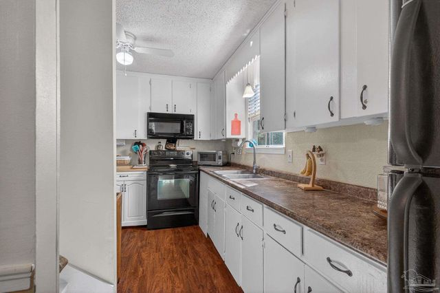 7985 Mobile Hwy, Pensacola, FL 32526