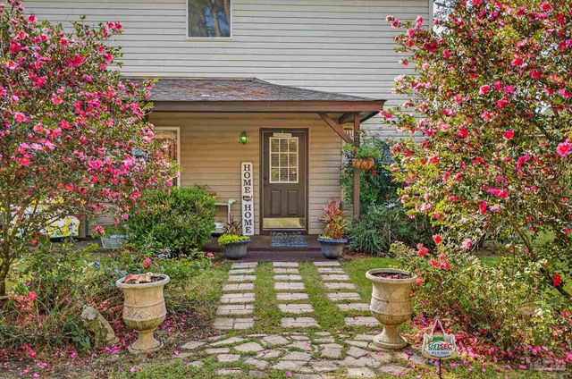 7985 Mobile Hwy, Pensacola, FL 32526