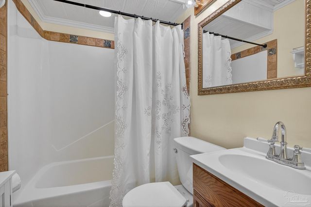 7985 Mobile Hwy, Pensacola, FL 32526