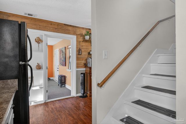 7985 Mobile Hwy, Pensacola, FL 32526