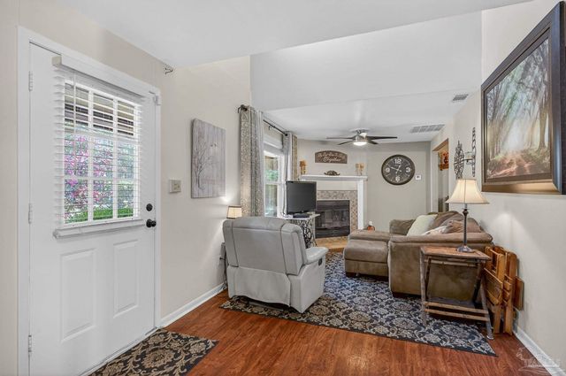 7985 Mobile Hwy, Pensacola, FL 32526