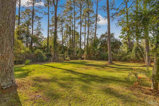 7985 Mobile Hwy, Pensacola, FL 32526