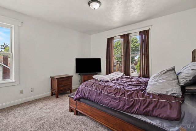 934 Sunset Avenue, Cincinnati, OH 45205