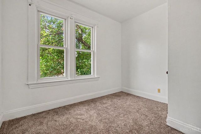 934 Sunset Avenue, Cincinnati, OH 45205