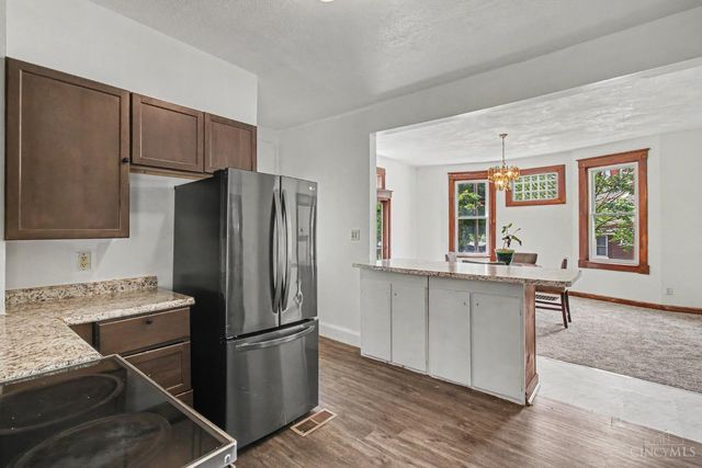 934 Sunset Avenue, Cincinnati, OH 45205
