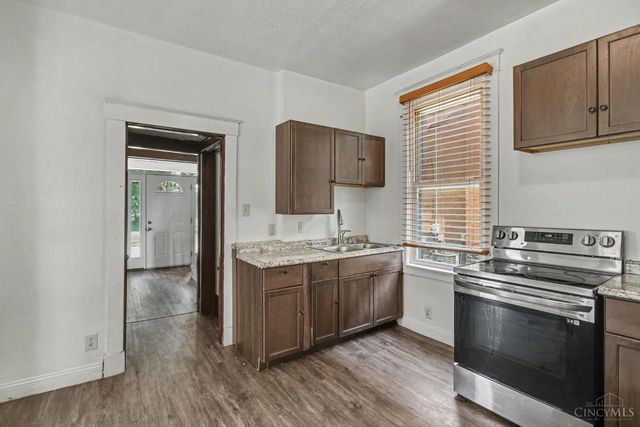 934 Sunset Avenue, Cincinnati, OH 45205
