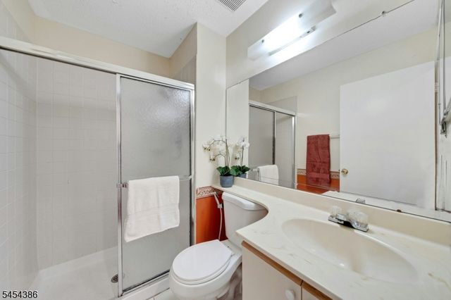 148 Linda Ln 148, Edison Twp., NJ 08820