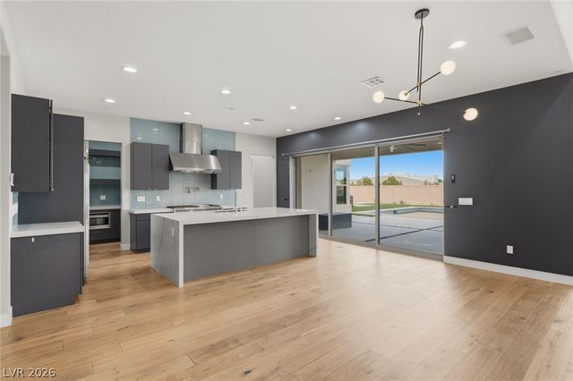 8380 Mojave Creek Court, Las Vegas, NV 89113