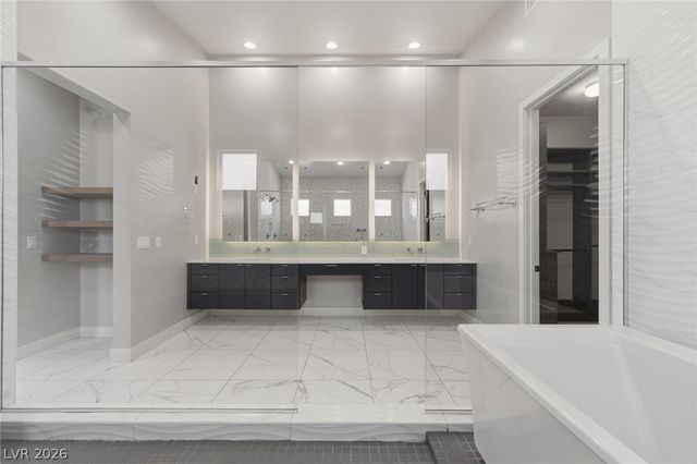 8380 Mojave Creek Court, Las Vegas, NV 89113