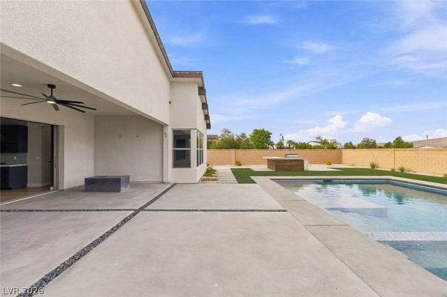 8380 Mojave Creek Court, Las Vegas, NV 89113