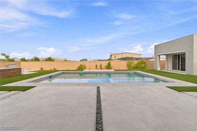 8380 Mojave Creek Court, Las Vegas, NV 89113