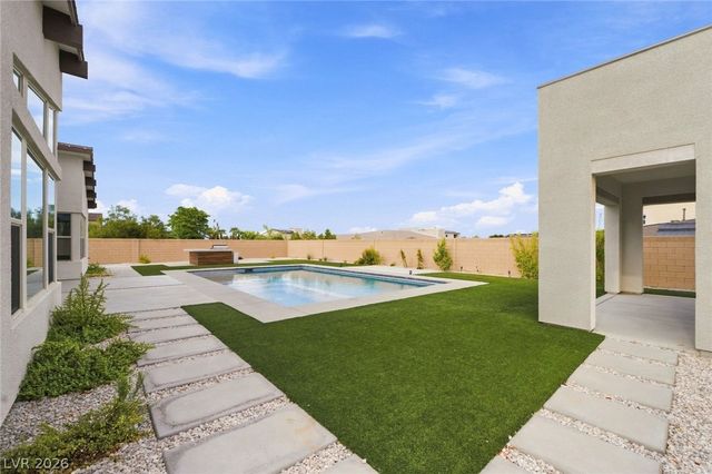 8380 Mojave Creek Court, Las Vegas, NV 89113