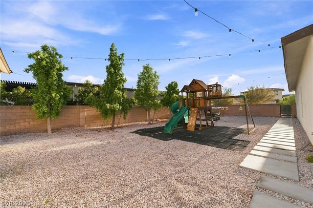 8380 Mojave Creek Court, Las Vegas, NV 89113