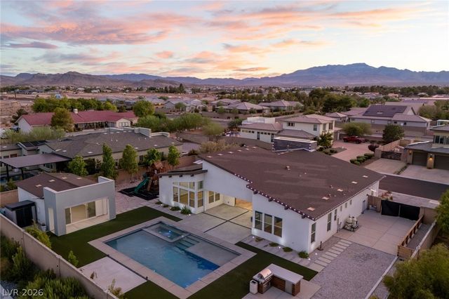 8380 Mojave Creek Court, Las Vegas, NV 89113