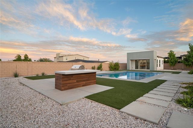 8380 Mojave Creek Court, Las Vegas, NV 89113