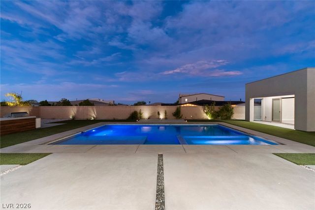 8380 Mojave Creek Court, Las Vegas, NV 89113
