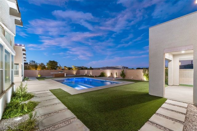 8380 Mojave Creek Court, Las Vegas, NV 89113
