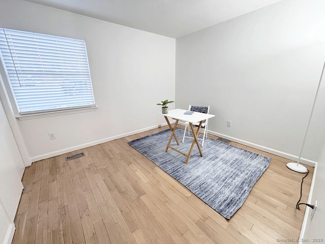 2 West Avenue APT 5, Norwalk, CT 06854
