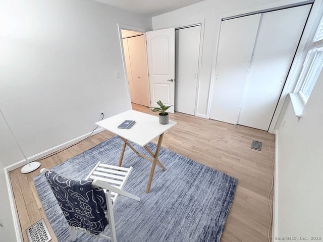 2 West Avenue APT 5, Norwalk, CT 06854