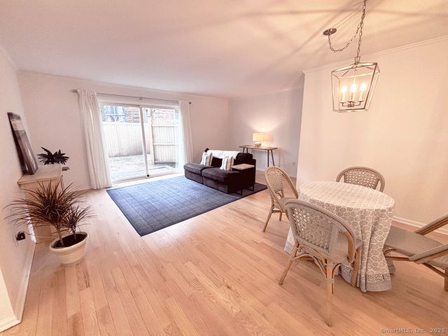 2 West Avenue APT 5, Norwalk, CT 06854