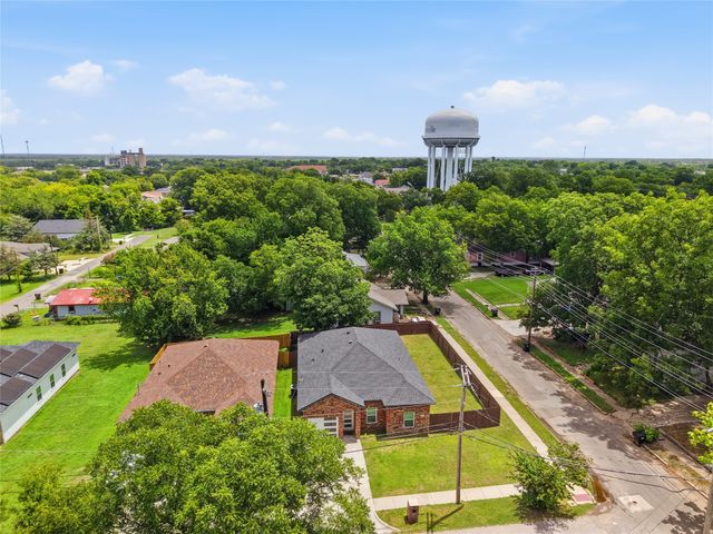 3425 Logan Street, Greenville, TX 75401