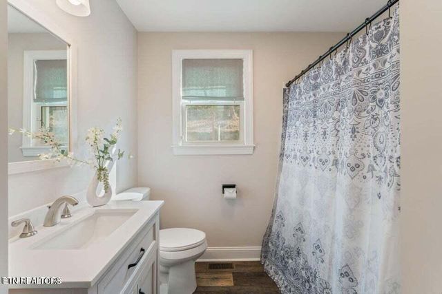 314 W Young High Pike, Knoxville, TN 37920