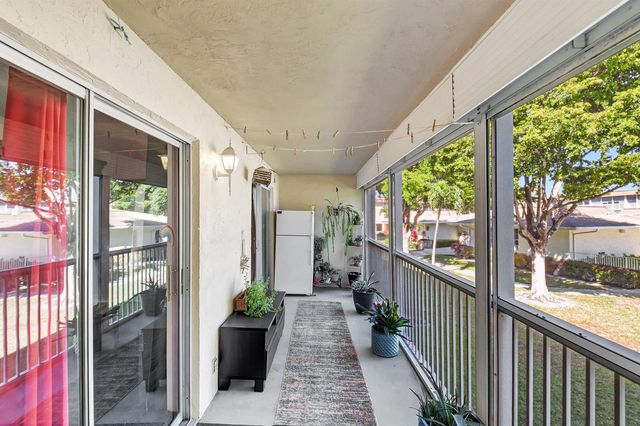 400 Village Green Circle W 212, Palm Springs, FL 33461