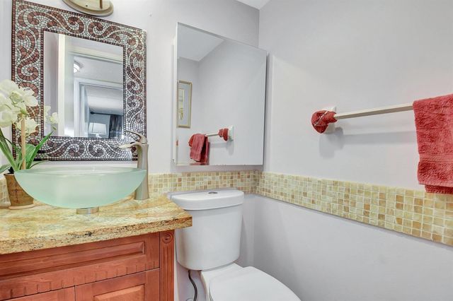 400 Village Green Circle W 212, Palm Springs, FL 33461