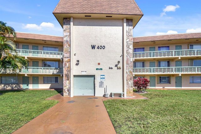 400 Village Green Circle W 212, Palm Springs, FL 33461