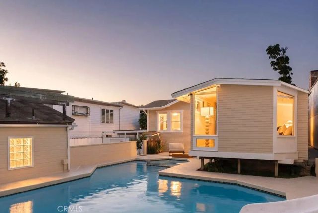 541 Oak Street, Laguna Beach, CA 92651