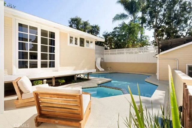 541 Oak Street, Laguna Beach, CA 92651