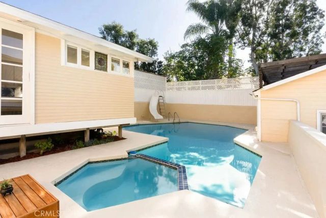 541 Oak Street, Laguna Beach, CA 92651