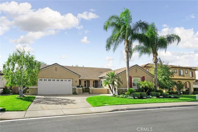 8162 River Bluffs Lane, Eastvale, CA 92880