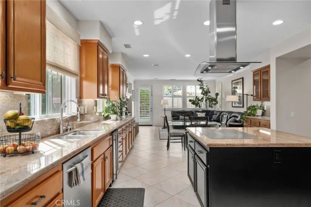 8162 River Bluffs Lane, Eastvale, CA 92880