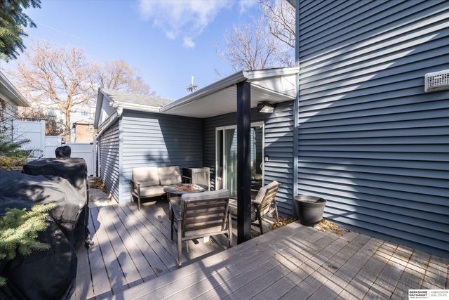 4624 Farnam Street, Omaha, NE 68132
