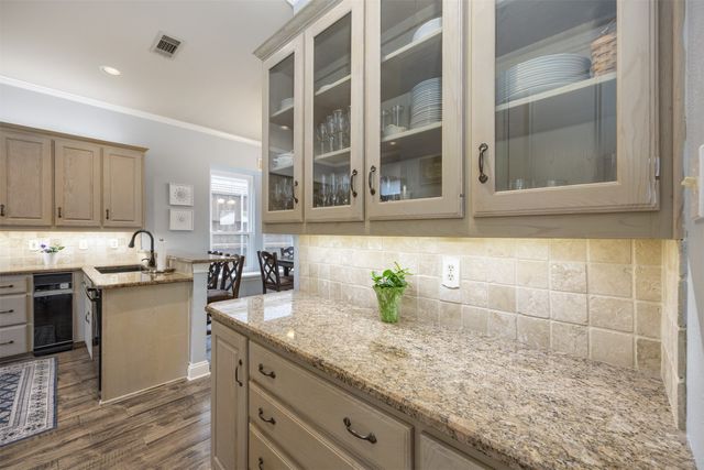 5909 Fairmount Drive, Plano, TX 75093