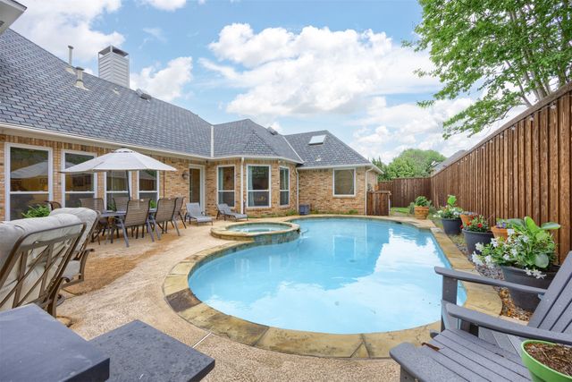 5909 Fairmount Drive, Plano, TX 75093