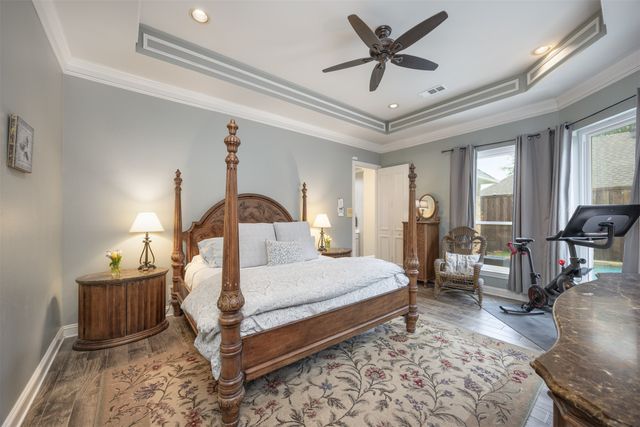 5909 Fairmount Drive, Plano, TX 75093