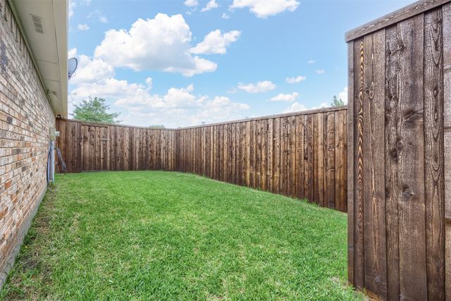 5909 Fairmount Drive, Plano, TX 75093