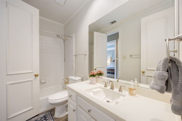 5909 Fairmount Drive, Plano, TX 75093