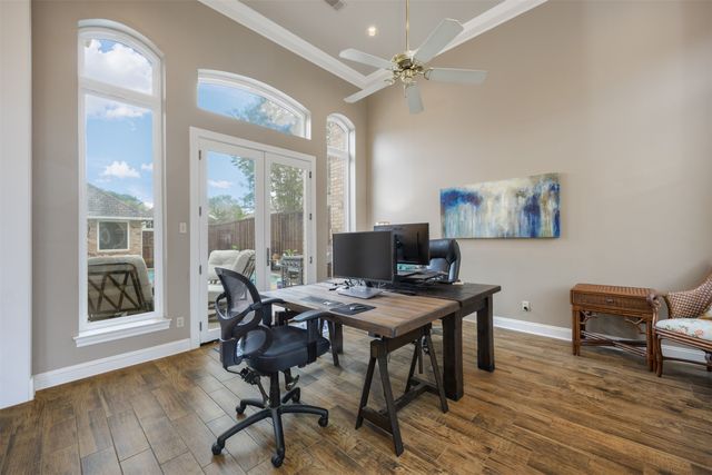 5909 Fairmount Drive, Plano, TX 75093