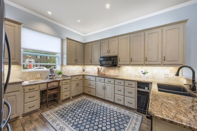 5909 Fairmount Drive, Plano, TX 75093
